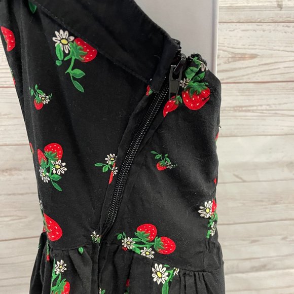 Hell Bunny Eileen Strawberry Print Halter Dress small - Picture 4 of 7